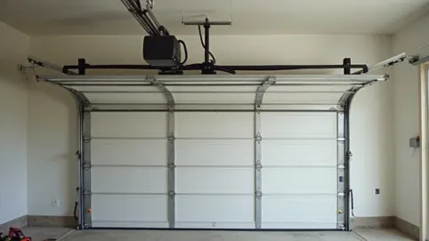 Jak zamontować napęd do bramy garażowej uchylnej